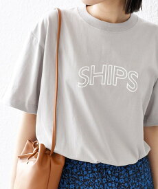 SHIPS WOMEN * SHIPS ラウンド プリント ロゴ TEE ◇ シップス トップス カットソー・Tシャツ シルバー ホワイト グレー ブラック ネイビー ブルー