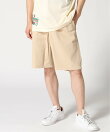 ダブルウエストのバミューダパンツ