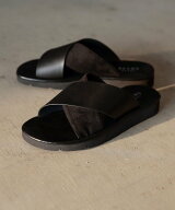 BEAMS HEART MEN BEAMS HEART / フェイクレザー クロスストラップ サンダル 父の日 ギフト ビームス ハー…