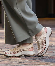 KEEN WOMEN UNEEK ASTORIA レディース ユニーク アストリア キーン シューズ・靴 サンダル シルバー【送料無料】