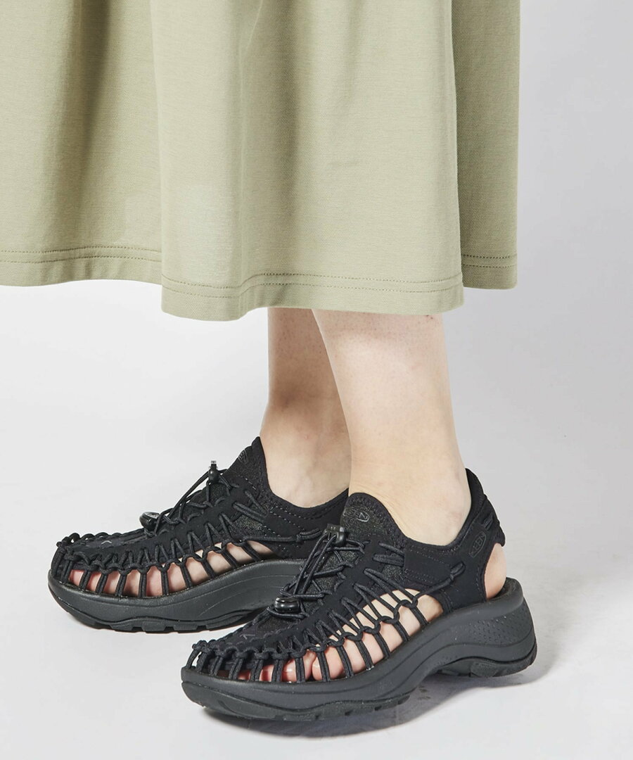 KEEN WOMEN UNEEK ASTORIA レディース ユニーク アストリア キーン シューズ・靴 サンダル ブラック【送料無料】 - メイン画像 15