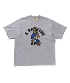 A BATHING APE GRAFFITI CHARACTER COLLEGE RELAXED FIT TEE ア ベイシング エイプ トップス カットソー・Tシャツ ベージュ ブラック グレー【送料無料】