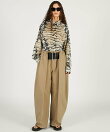 ハイウエストベルトタックパンツ / High-Waist Belted Tuck Pants