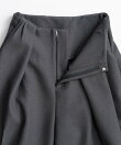 ハイウエストベルトタックパンツ / High-Waist Belted Tuck Pants