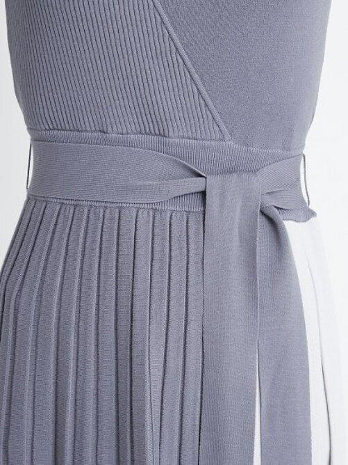 Fray I D バイカラープリーツニットワンピ Rakuten Fashion 楽天ファッション 旧楽天ブランドアベニュー Dd1307