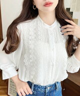 moment+ シフォンジョーゼットスタンドカラーフロントレースシャツ モーメントプラス トップス シャツ・…