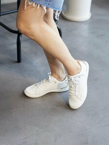 ing ing/JpX|[cXj[J[ [hEGEWR×CO V[YEC Xj[J[ ubN O[ zCgyz