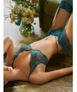 Amaryllis デコルテレースモールドカップブラジャー