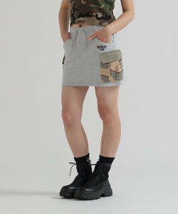 AVIREX �s���c�X����tCAMO SWEAT MINI SKIRT �A���B���b�N�X �X�J�[�g ���̑��̃X�J�[�g �O���[ �u���b�N�y���������z