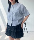 ●サイドシャーリングリボンデザイン/ビジュー付き半袖シャツ