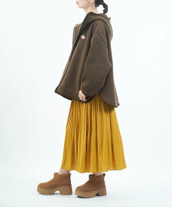 UGG AO NVbN Eg~j j[ nCc u[Ru[ V[YEC u[c ubNyz