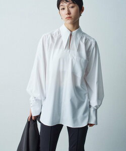 CODE A �yRe�zpoint neck shirt �R�[�h�G�[ �g�b�v�X �V���c�E�u���E�X �u���[ �z���C�g�y���������z