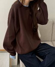 スウェットライクレイヤード風ニット