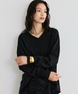 Vネックソフトタッチニット