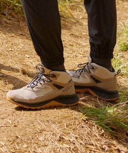 KEEN MEN HIGHTRAIL MID WP Y nCgC ~bh EH[^[v[t L[ V[YEC Xj[J[yz