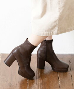 attagirl スクエアトゥストレッチショートブーツ アタガール シューズ・靴 ブーツ ホワイト ブラック【送料無料】