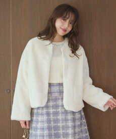 【SALE／30%OFF】Feroux フェイクファー ジャケット フェルゥ ジャケット・アウター ノーカラージャケット ホワイト グレー ピンク【送料無料】