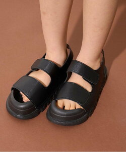 �ySALE�^20%OFF�zb�EROOM �t�����g�J�o�[�ň��S����T���_�� �i���~���I�����C�� �V���[�Y�E�C �T���_�� �z���C�g