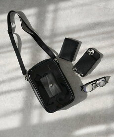 【SALE／51%OFF】An+u An+u/(U)PVCショルダーバッグ エディターズ ドロー バッグ ショルダーバッグ ブラック ホワイト