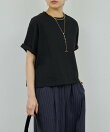 クロップドTee