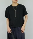 クロップドTee