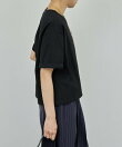 クロップドTee