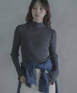 静電防止フリルハイネックリブニットプルオーバー