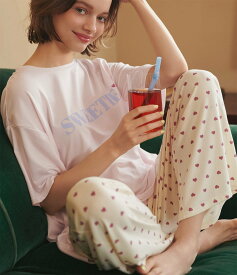 PEACH JOHN 【ロゴ*総柄プリントがキュートなセットアップ】プリントTシャツパジャマ_25秋冬 ピーチ・ジョン インナー・ルームウェア その他のインナー・ルームウェア【送料無料】