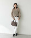 モヘヤブレンドルーズネックニット