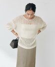 モヘヤブレンドルーズネックニット
