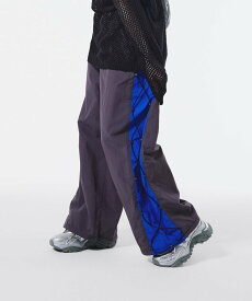 tk.TAKEO KIKUCHI K'Project by Aoi Nylon washer Training Pants ティーケータケオキクチ パンツ その他のパンツ グレー ブラック【送料無料】