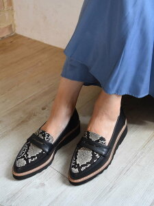 carino yCΉz|CebhRC[t@[ [hEGEWR×CO V[YEC CV[YEu[c ubN Vo[yz