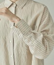 シャイニーストライプシャツ