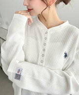moment+ U.S.POLO ASSN.ワンポイント刺繍長袖ワッフルヘンリーネックプルオーバー モーメントプラス トッ…
