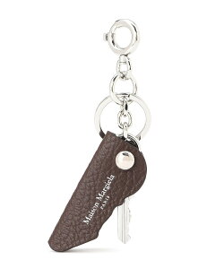 Maison Margiela U[L[z_[ ]}WF t@bVG `[EL[`F[ uE ubNyz