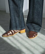 【SALE／40%OFF】quaranciel quaranciel: ヒール グルカ サンダル シップス シューズ・靴 サンダル ブラ…