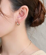 Phoebe 【金属アレルギー対応/痛くないシリーズ】モードループフィットイヤリング ジュエルアディクト ア…
