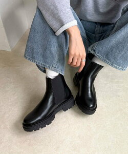 fredy emue yENESS/ GlXzTChSAV[gu[c tfB Ah OX^[ V[YEC u[c ubNyz