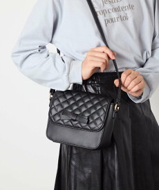 【SALE／37%OFF】a.v.v [KIDS]キルティングリボンショルダー アー・ヴェ・ヴェ バッグ ショルダーバッグ ホワイト ブラック