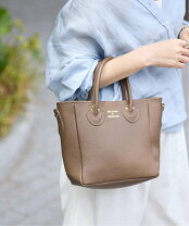 楽天市場】embossed leather tote（カラーベージュ）（バッグ｜バッグ 