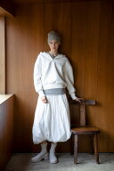【SALE／40%OFF】emmi ダンボールフーディ×スカートセット エミ トップス その他のトップス ブラック ホ…