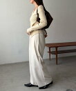【WEB限定】クロスVネックニット