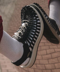 KEEN MEN UNEEK CANVAS �����Y ���j�[�N �L�����o�X �L�[�� �V���[�Y�E�C �T���_�� �u���b�N�y���������z