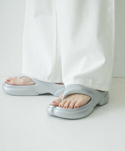 URBAN RESEARCH Paes NEW FLIPFLOP �A�[�o�����T�[�` �V���[�Y�E�C �T���_�� �V���o�[�y���������z