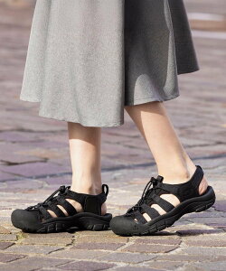 KEEN (WOMEN)NEWPORT H2 / (���f�B�[�X)�j���[�|�[�g �G�C�`�c�[ �L�[�� �V���[�Y�E�C �T���_�� �u���b�N�y���������z