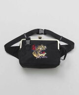 カヤ 【カヤ】刺しジャンがま口ボディバッグ アミナコレクション バッグ ボディバッグ・ウエストポーチ【…