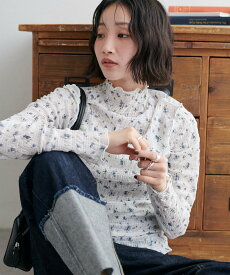 Discoat 【WEB限定】小花柄ボトルネックプルオーバー ディスコート トップス カットソー・Tシャツ ベージュ イエロー ホワイト【送料無料】
