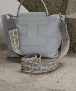 IACUCCI A} xg NASTRO CANb` zE|[`EP[X ̑̍zE|[`EP[X O[yz