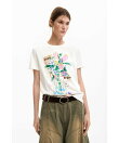 花瓶プリントTシャツ