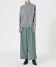 インタックワイドパンツ